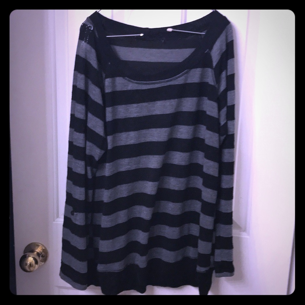 Black and gray striped light sweater jrs m!!